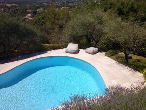 pool mougins 2